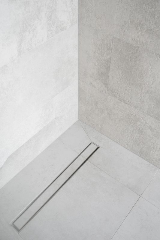 Linear Drain and Minimalist Fixtures